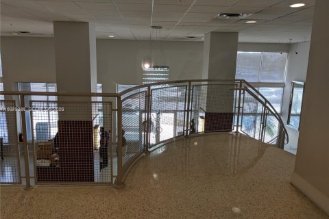 Condominio en alquiler en Hollywood, Florida, 1 dormitorio, 84.17 m2 № 2006445 - foto 11