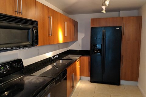 Condominio en alquiler en Hollywood, Florida, 1 dormitorio, 84.17 m2 № 2006445 - foto 16