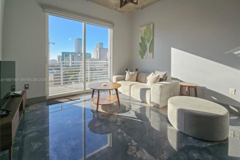 Condo in Miami, Florida, 1 bedroom  № 2024568