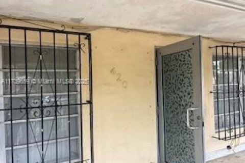 House in Miami, Florida 3 bedrooms, 96.62 sq.m. № 1709567 - photo 6