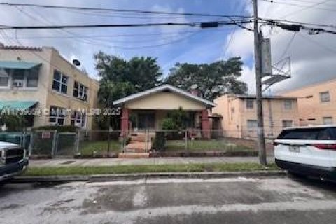 House in Miami, Florida 3 bedrooms, 96.62 sq.m. № 1709567 - photo 24