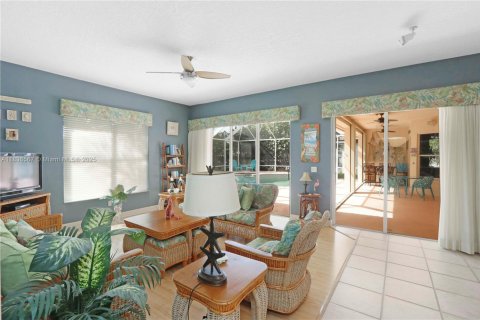 House in Homestead, Florida 3 bedrooms, 206.8 sq.m. № 1872032 - photo 9