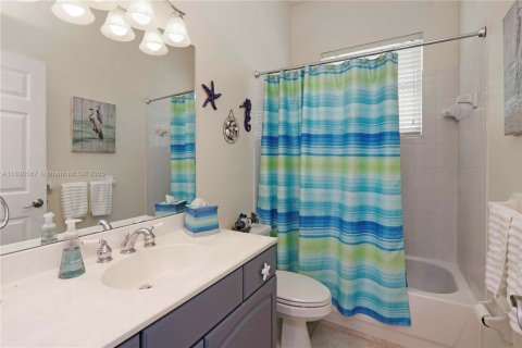House in Homestead, Florida 3 bedrooms, 206.8 sq.m. № 1872032 - photo 13