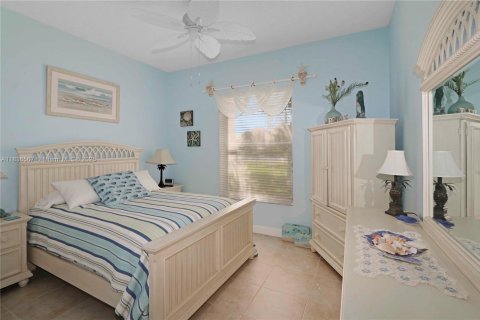 House in Homestead, Florida 3 bedrooms, 206.8 sq.m. № 1872032 - photo 14