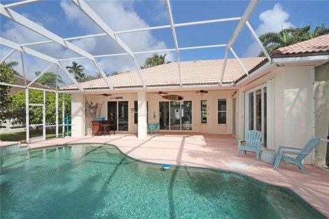House in Homestead, Florida 3 bedrooms, 206.8 sq.m. № 1872032 - photo 20