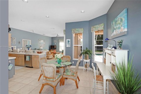 House in Homestead, Florida 3 bedrooms, 206.8 sq.m. № 1872032 - photo 7