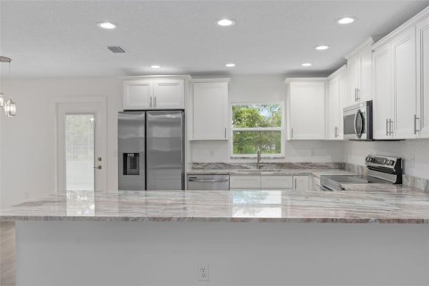 House in Brooksville, Florida 3 bedrooms, 100.15 sq.m. № 1844474 - photo 13
