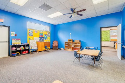 Propiedad comercial en venta en Tampa, Florida, 769.97 m2 № 1842128 - foto 18