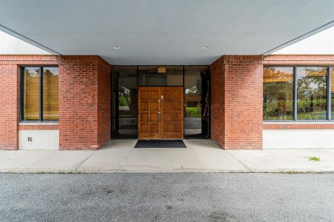Propiedad comercial en venta en Tampa, Florida, 769.97 m2 № 1842128 - foto 5