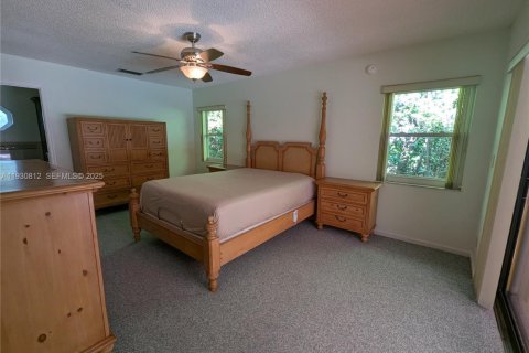 House in Coral Springs, Florida 4 bedrooms, 210.14 sq.m. № 1989512 - photo 22