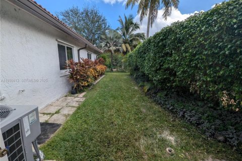 Casa en venta en Coral Springs, Florida, 4 dormitorios, 210.14 m2 № 1989512 - foto 12