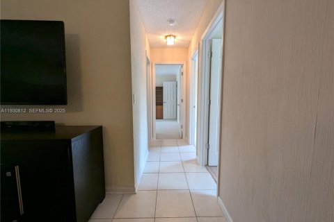 Casa en venta en Coral Springs, Florida, 4 dormitorios, 210.14 m2 № 1989512 - foto 4