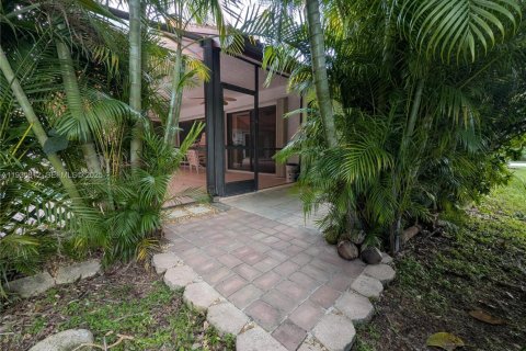 Casa en venta en Coral Springs, Florida, 4 dormitorios, 210.14 m2 № 1989512 - foto 14