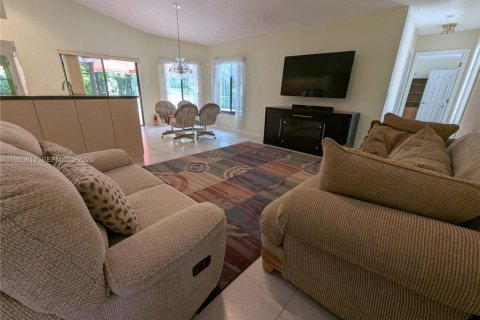 Casa en venta en Coral Springs, Florida, 4 dormitorios, 210.14 m2 № 1989512 - foto 3