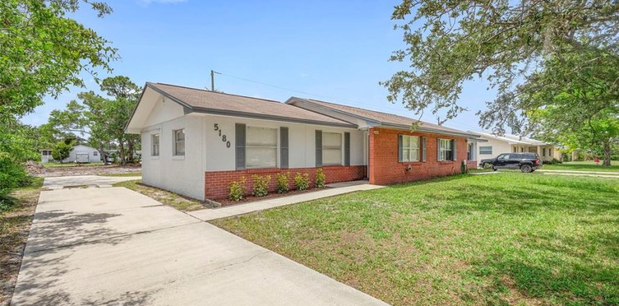 Duplex in Port Orange, Florida 3 bedrooms, 96.62 sq.m. № 1760250