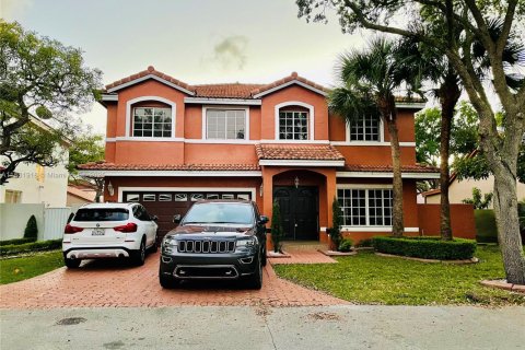 Villa ou maison à Hialeah, Floride 4 chambres, 215.53 m2 № 1928463