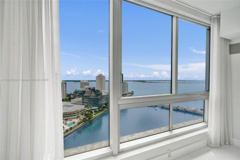 Condominio en venta en Miami, Florida, 3 dormitorios, 173.73 m2 № 1952029 - foto 30