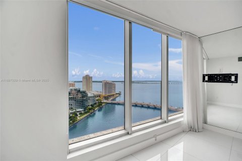 Condominio en venta en Miami, Florida, 3 dormitorios, 173.73 m2 № 1952029 - foto 18