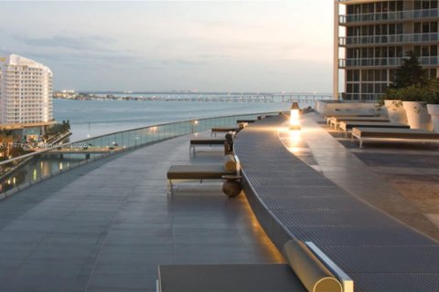 Condominio en venta en Miami, Florida, 3 dormitorios, 173.73 m2 № 1952029 - foto 6