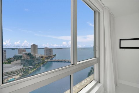 Condominio en venta en Miami, Florida, 3 dormitorios, 173.73 m2 № 1952029 - foto 29