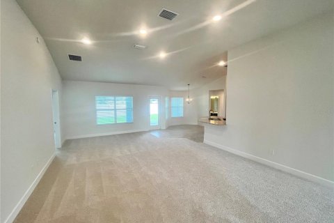 House in Summerfield, Florida 4 bedrooms, 216.46 sq.m. № 1904964 - photo 6