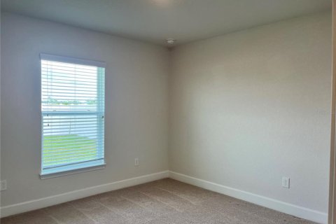 House in Summerfield, Florida 4 bedrooms, 216.46 sq.m. № 1904964 - photo 13