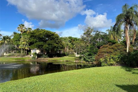 Condo in Miramar, Florida, 3 bedrooms  № 1753824 - photo 17