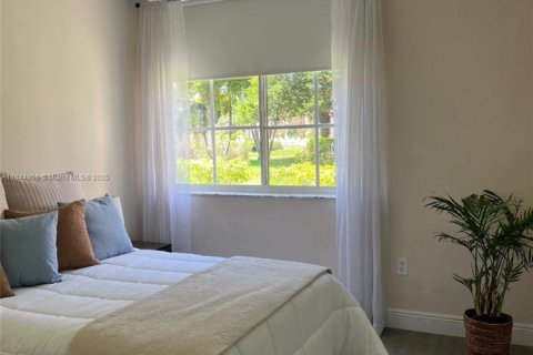Condo in Miramar, Florida, 3 bedrooms  № 1753824 - photo 12