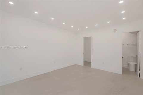 Copropriété à louer à Sunny Isles Beach, Floride: 1 chambre, 57.6 m2 № 2032951 - photo 22