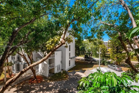 Copropriété à louer à Sunny Isles Beach, Floride: 1 chambre, 57.6 m2 № 2032951 - photo 25