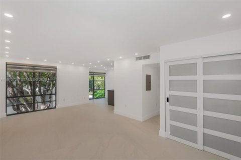 Copropriété à louer à Sunny Isles Beach, Floride: 1 chambre, 57.6 m2 № 2032951 - photo 12
