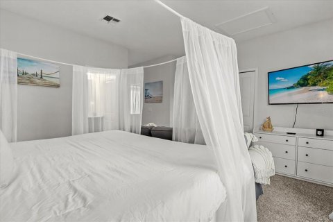 Townhouse in Davenport, Florida 4 bedrooms, 204.85 sq.m. № 1639998 - photo 25