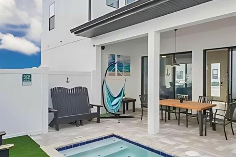 Townhouse in Davenport, Florida 4 bedrooms, 204.85 sq.m. № 1639998 - photo 8