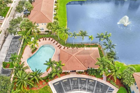 Купить таунхаус в Окленд-Парк, Флорида 3 спальни, 140.65м2, № 1898039 - фото 3