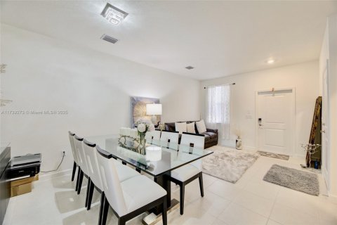 Touwnhouse à louer à Coral Springs, Floride: 3 chambres, 140.1 m2 № 1487748 - photo 4