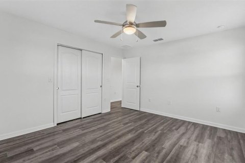 Casa en venta en Haines City, Florida, 5 dormitorios, 287.72 m2 № 2348011 - foto 18