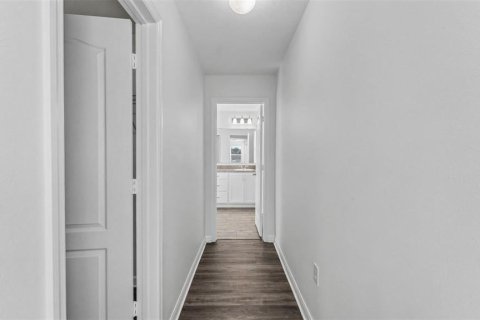 Casa en venta en Haines City, Florida, 5 dormitorios, 287.72 m2 № 2348011 - foto 13
