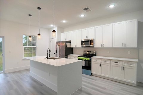 Villa ou maison à louer à Ocala, Floride: 4 chambres, 166.48 m2 № 2408463 - photo 8