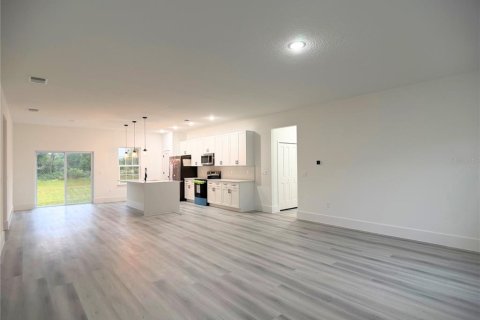 Villa ou maison à louer à Ocala, Floride: 4 chambres, 166.48 m2 № 2408463 - photo 4