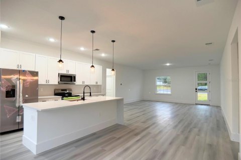 Villa ou maison à louer à Ocala, Floride: 4 chambres, 166.48 m2 № 2408463 - photo 5