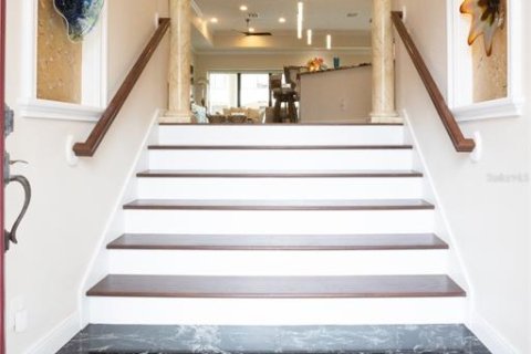 Villa ou maison à vendre à Redington Shores, Floride: 3 chambres, 232.26 m2 № 1866542 - photo 3