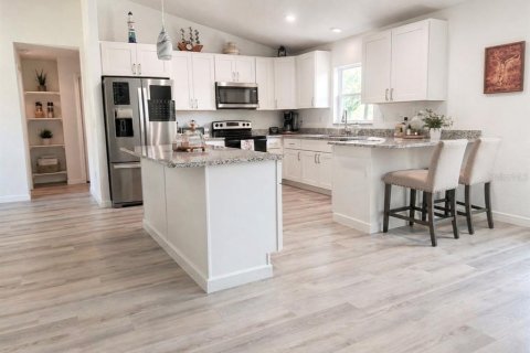 Casa en venta en Ocklawaha, Florida, 3 dormitorios, 146.79 m2 № 2195346 - foto 2
