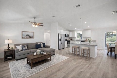 Casa en venta en Ocklawaha, Florida, 3 dormitorios, 146.79 m2 № 2195346 - foto 3