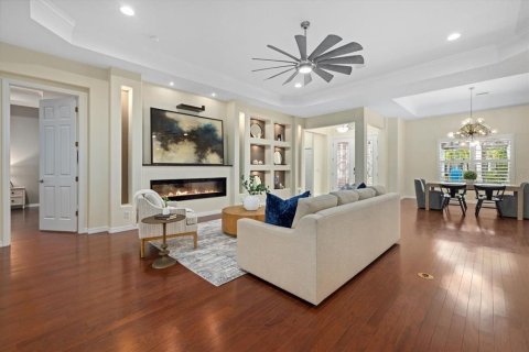 House in Bradenton, Florida 4 bedrooms, 286.6 sq.m. № 2400336 - photo 6