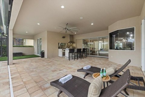 House in Bradenton, Florida 4 bedrooms, 286.6 sq.m. № 2400336 - photo 18