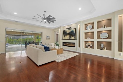 House in Bradenton, Florida 4 bedrooms, 286.6 sq.m. № 2400336 - photo 24