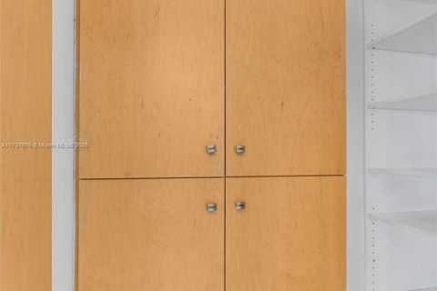 Купить кондоминиум в Майами, Флорида 1 спальня, 91.97м2, № 2022178 - фото 27