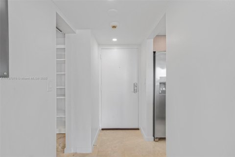 Купить кондоминиум в Майами, Флорида 1 спальня, 91.97м2, № 2022178 - фото 4