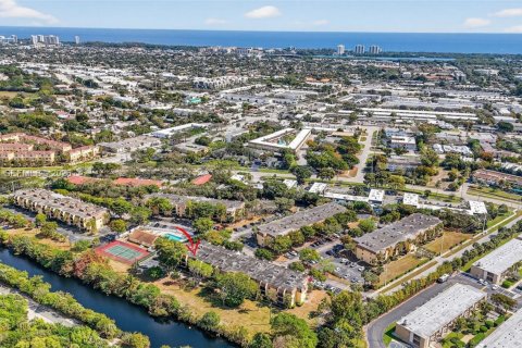 Condo in Boca Raton, Florida, 2 bedrooms  № 2031885 - photo 25