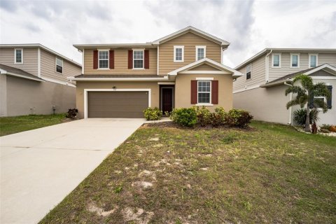 Villa ou maison à vendre à Winter Haven, Floride: 4 chambres, 241.55 m2 № 1517658 - photo 1